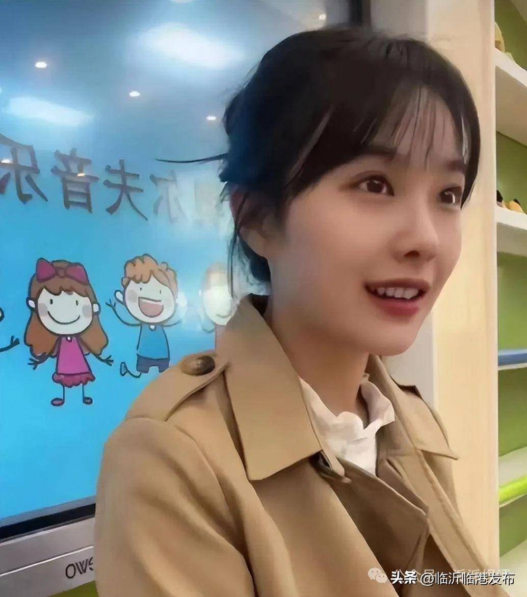 “挖呀挖”黄老师现状曝光！评论区群嘲不断，网友：怎么胖成这样