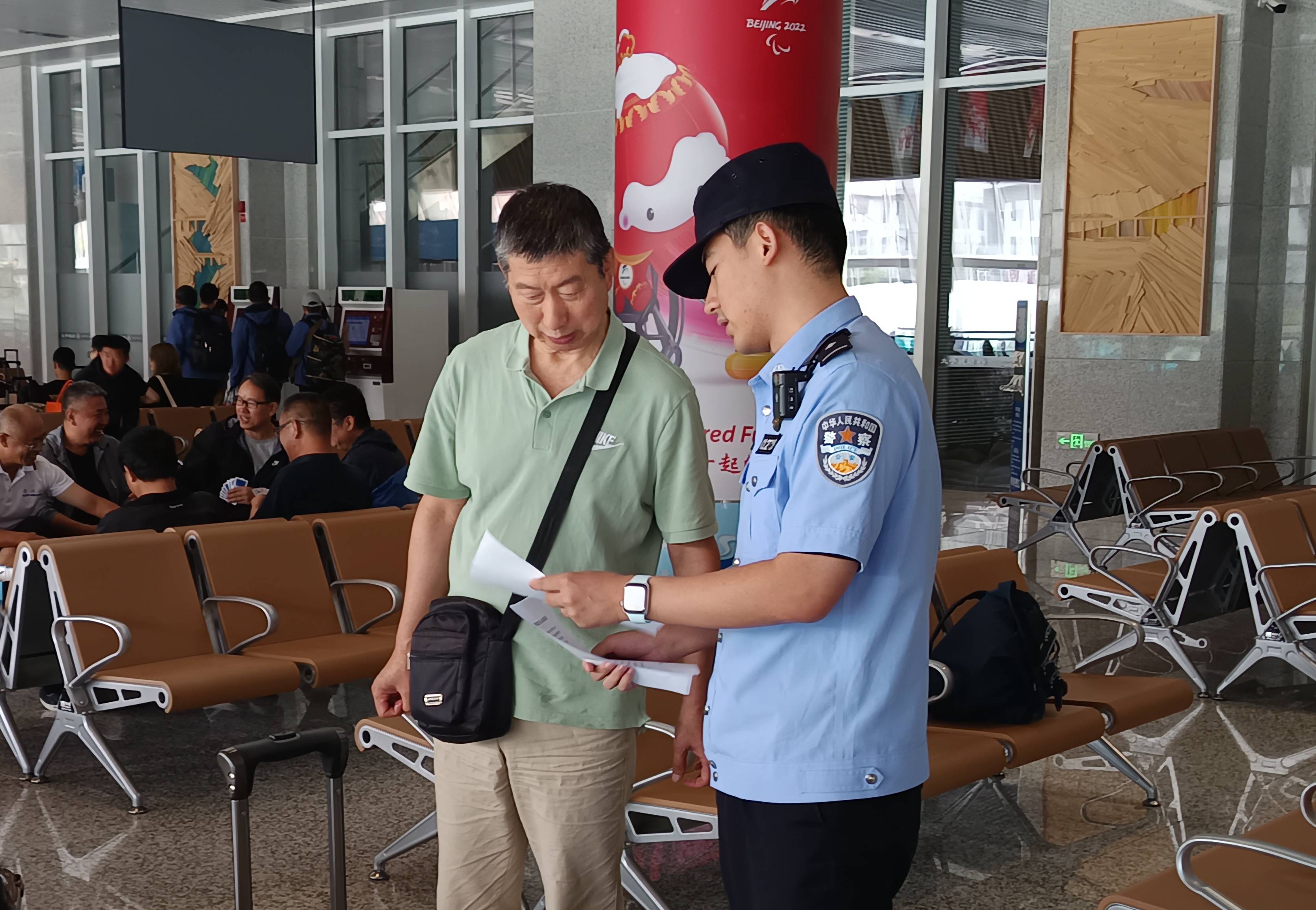 棋盘梁下的“小王警官”
