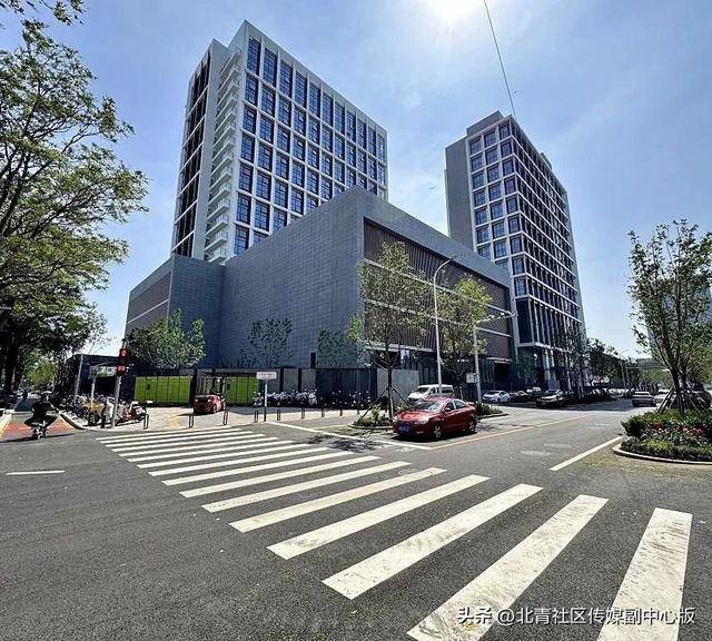官宣！通州区人民政府机关搬迁至通州发展大厦！即日起正式在新址办公——