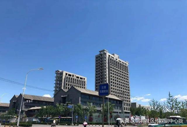 官宣！通州区人民政府机关搬迁至通州发展大厦！即日起正式在新址办公——