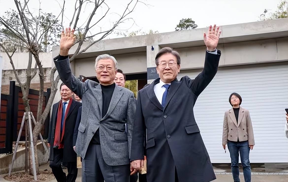 中方在通话中对李在明现强硬姿态，向李在明提出三点要求，希望韩方慎重考虑