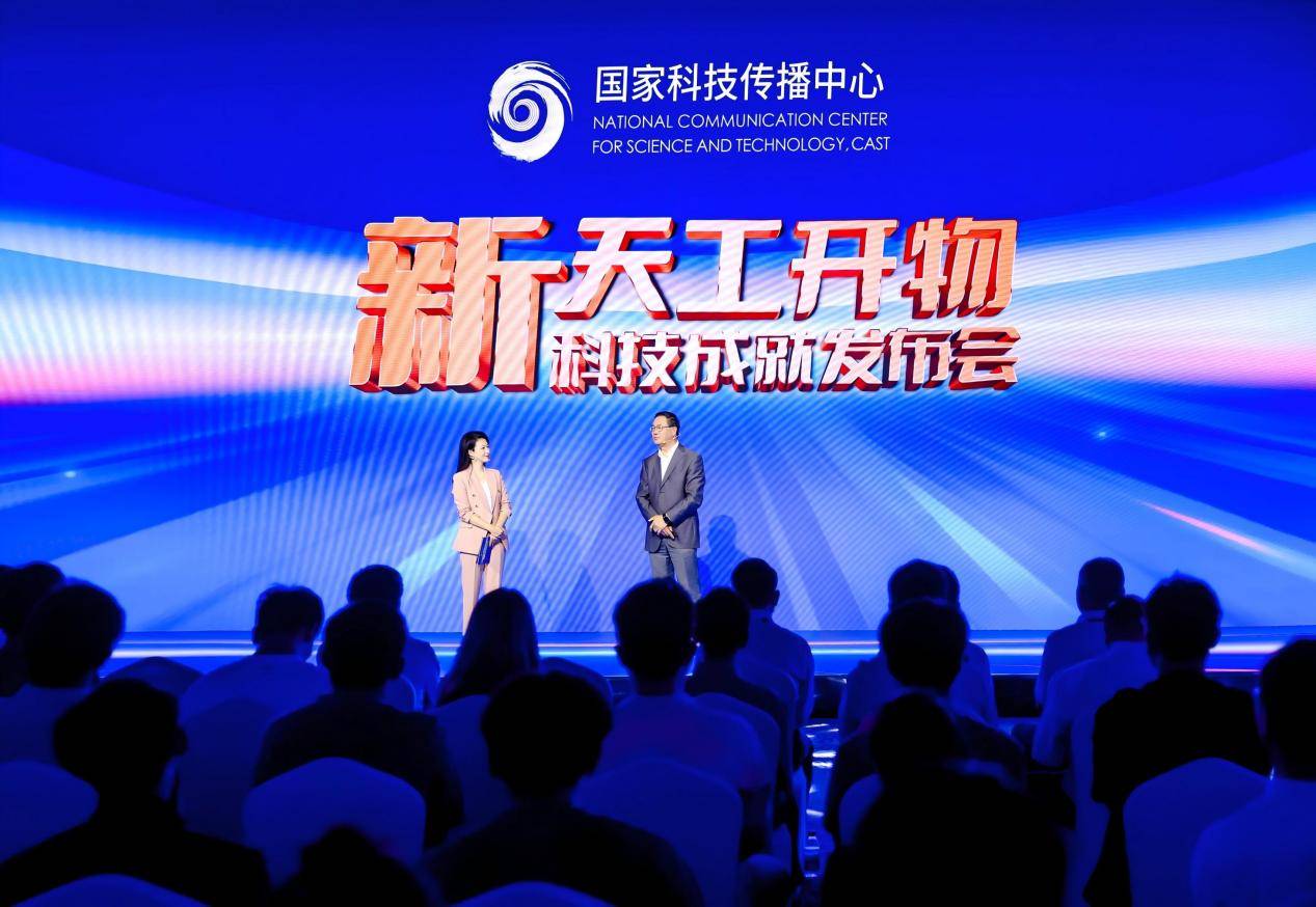 对话王中林院士：青年研究者想做出0-1的创新，要瞄准一个方向，锁定目标，长期坚持
