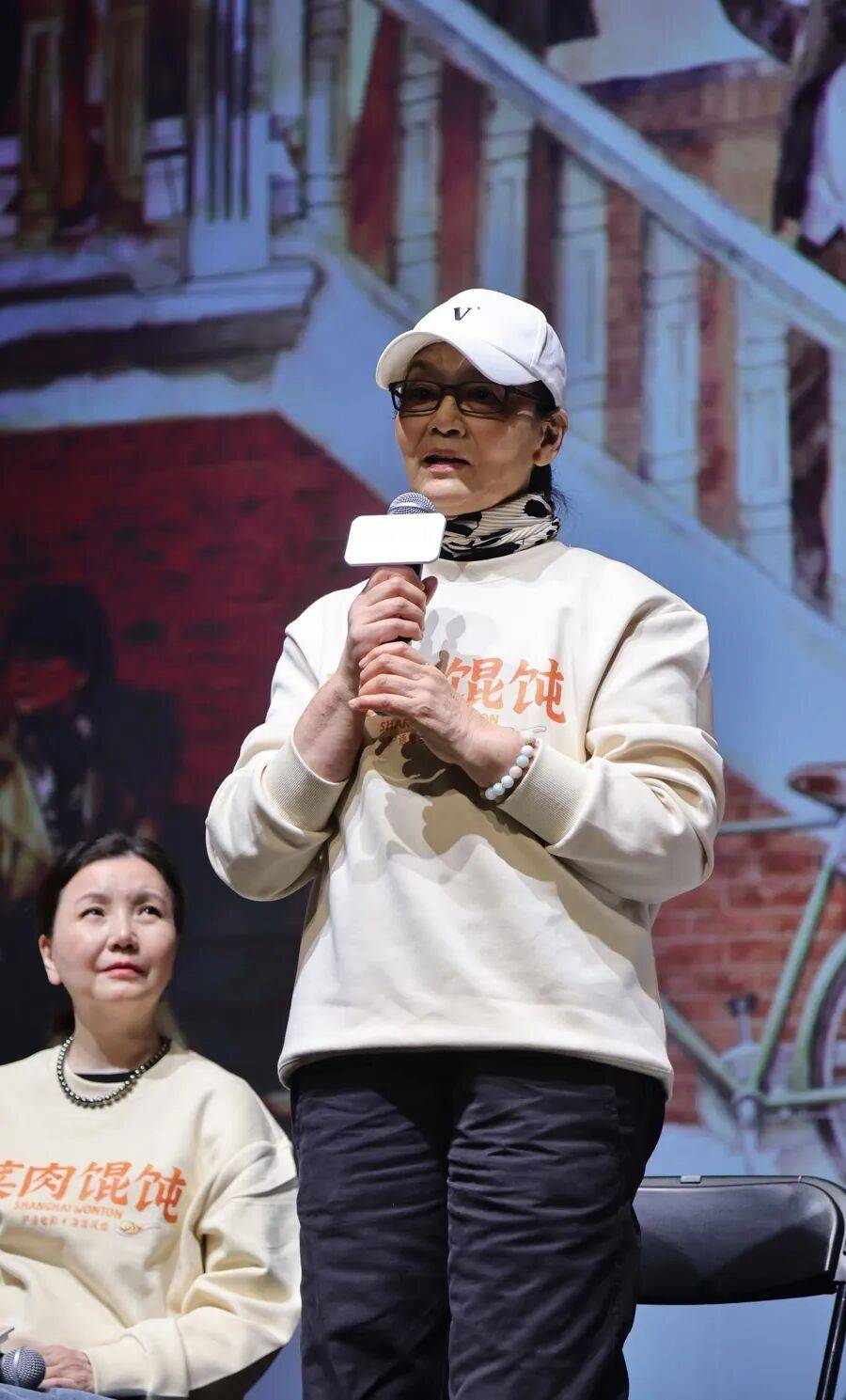 沪上著名演员集体现身!全员哽咽全场动容,有人不惜为它抵押房产!面世在即,最新剧透